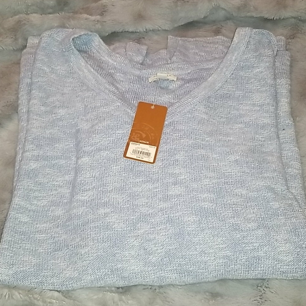 NEW Women's blue/white pullover top